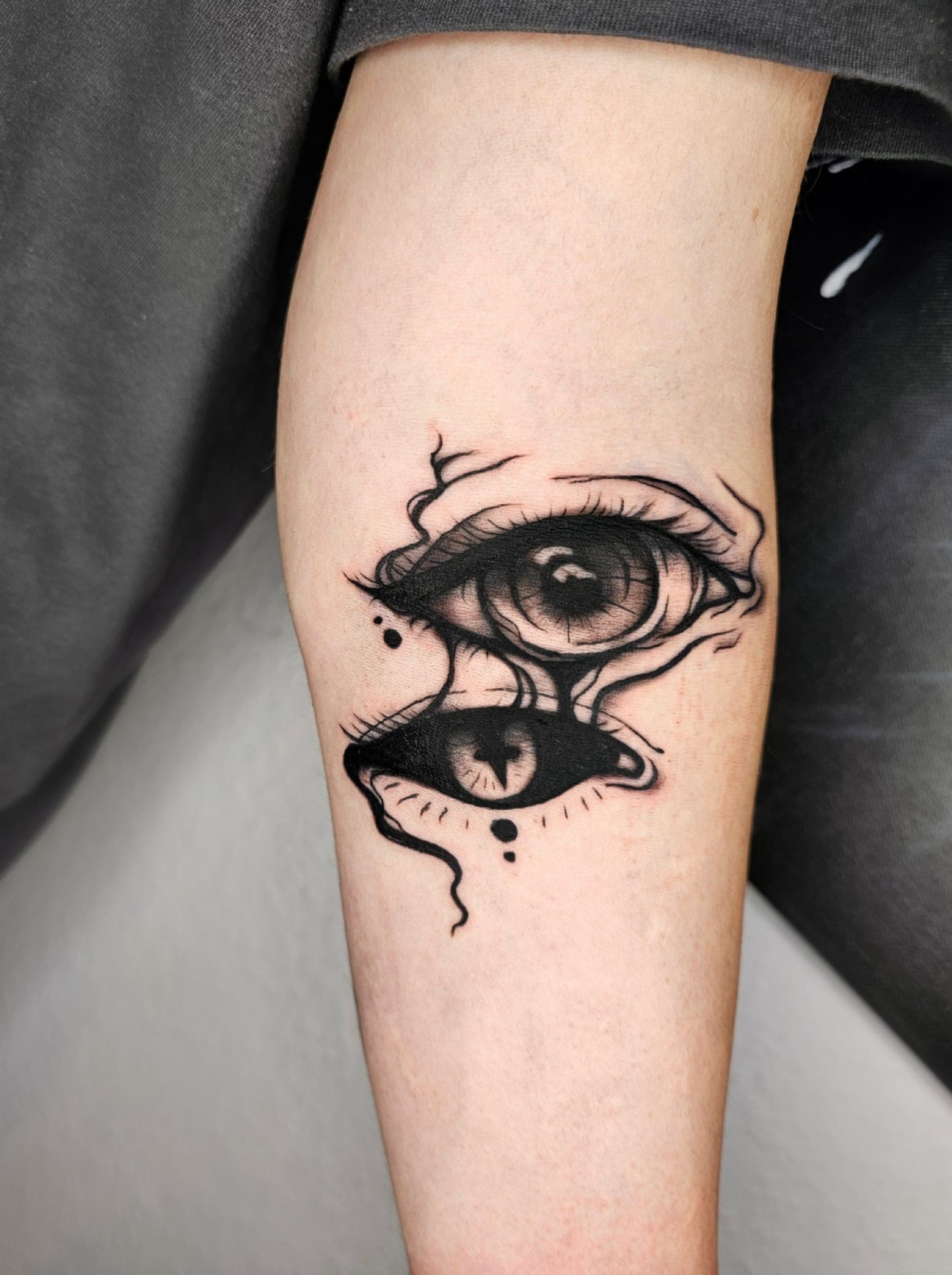 Auge – Abstract, Linework von Maya, Atelier Noir nu Köln