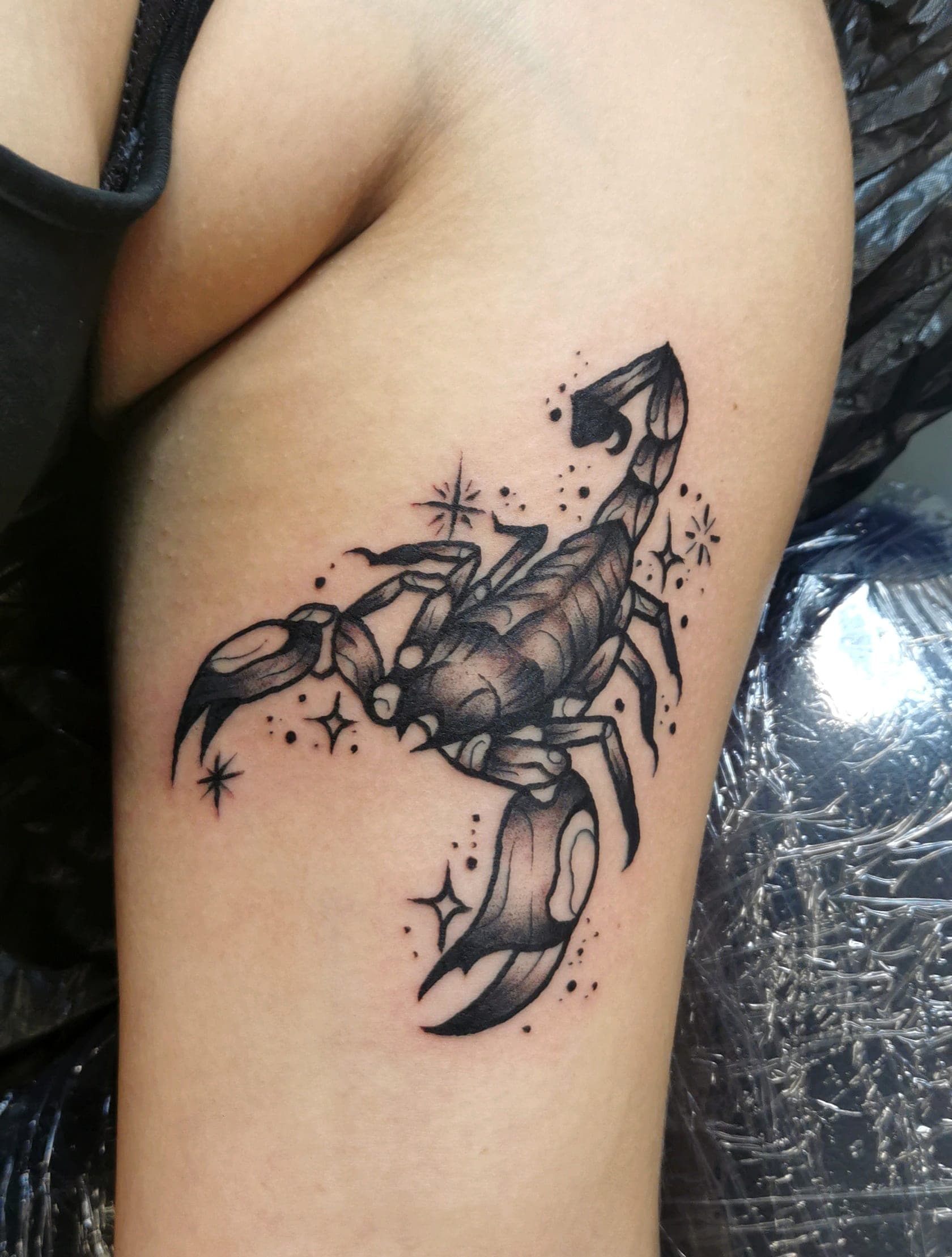 Scorpion – Linework, Oldschool von Maya, Atelier Noir nu Köln