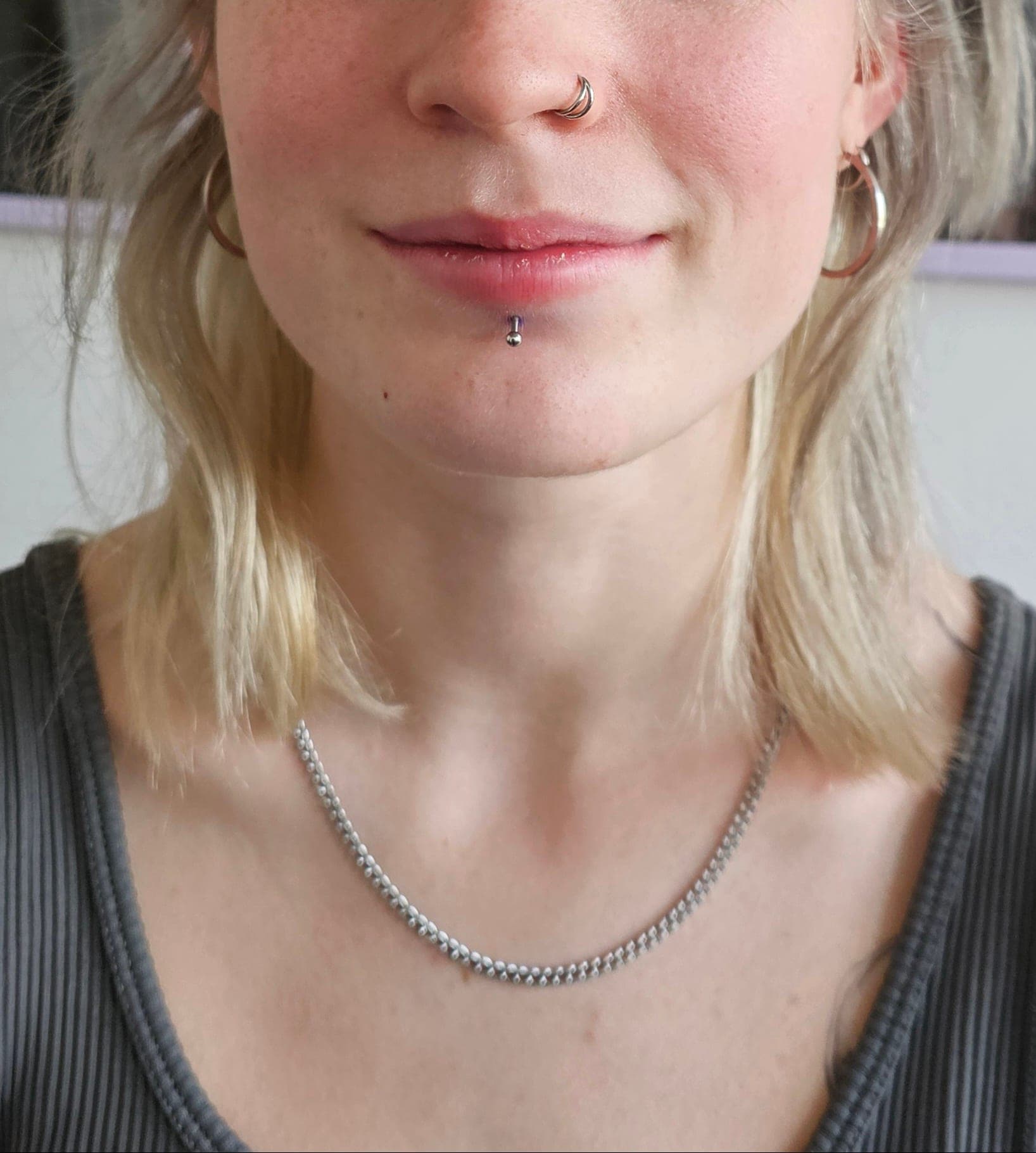 Labret Piercing – Piercings von Maya, Atelier Noir nu Köln