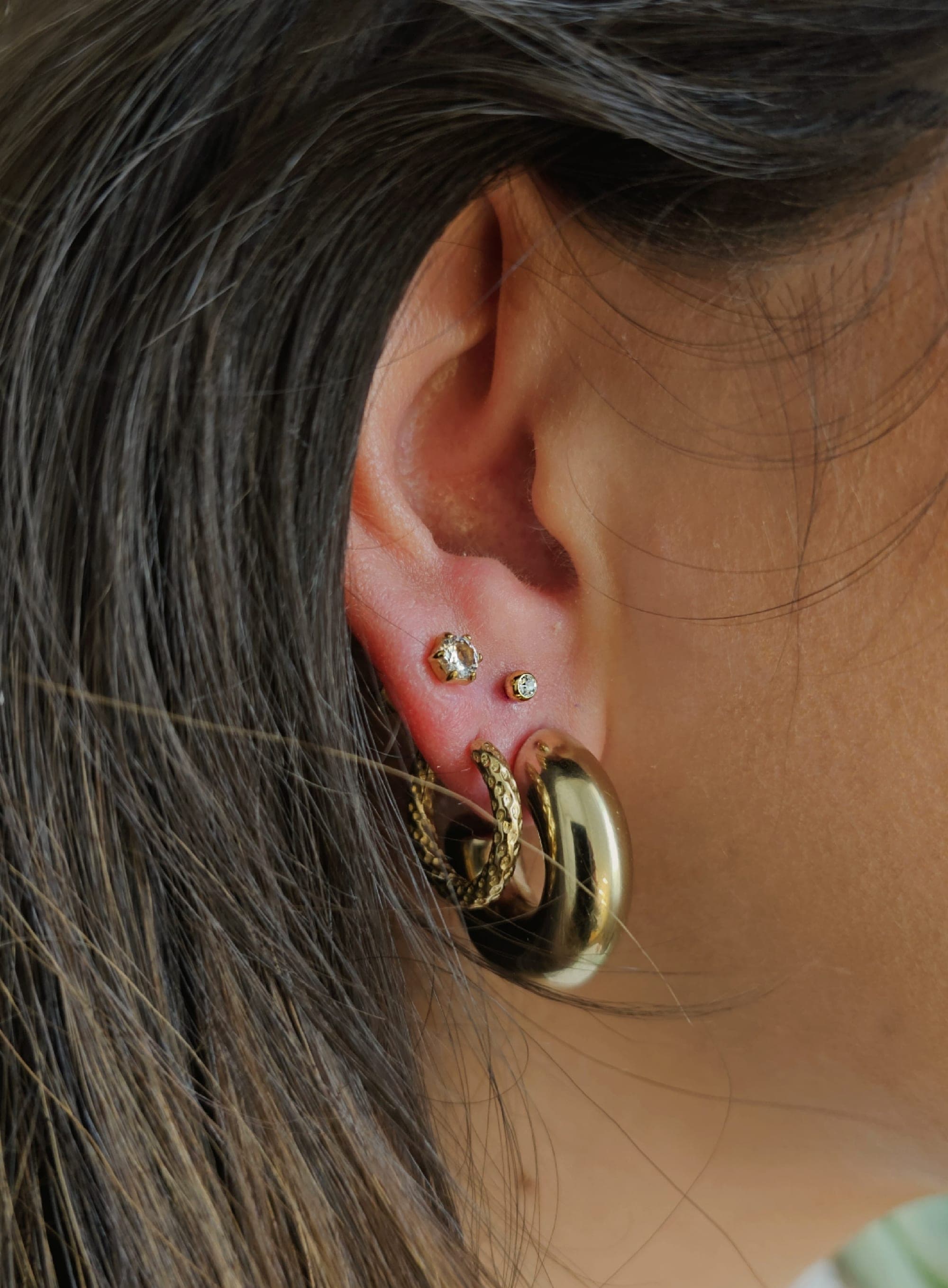 Upper Lobe – Piercings von Maya, Atelier Noir nu Köln