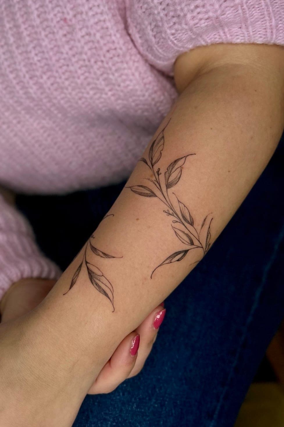 Ranke – Linework von Sarah, Atelier Noir nu Köln