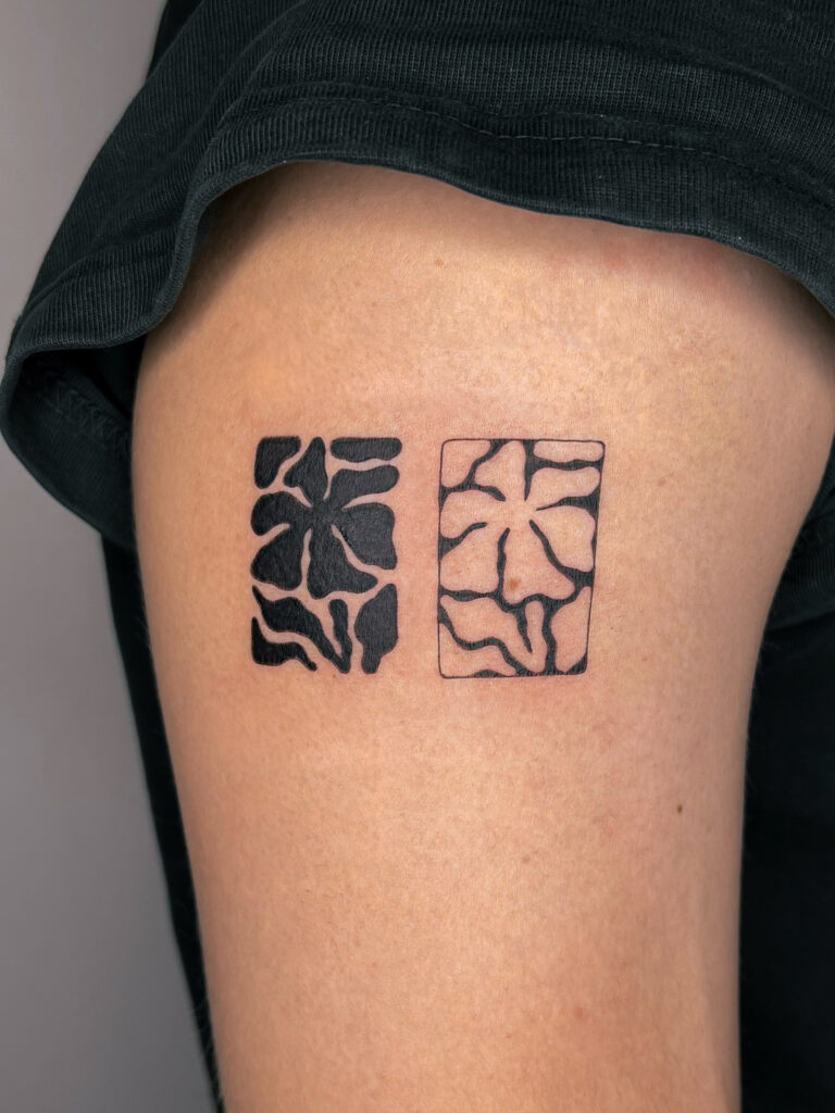Abstrakte Formen Tattoo von Luna im Atelier Noir nu Köln Ehrenfeld