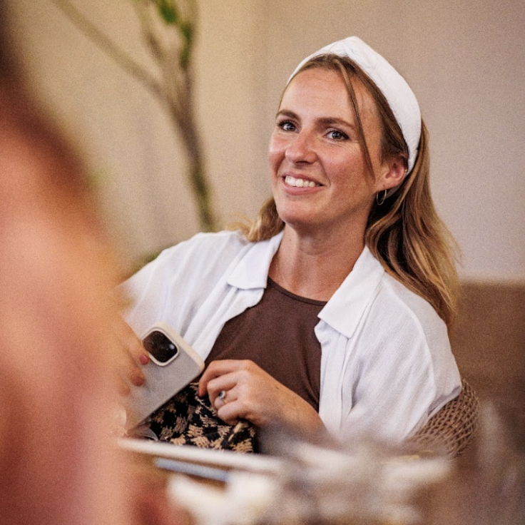 Chloé aka. Disco Witch, Guest Artist im Atelier Noir nu, Tattoo Studio in Köln Ehrenfeld.